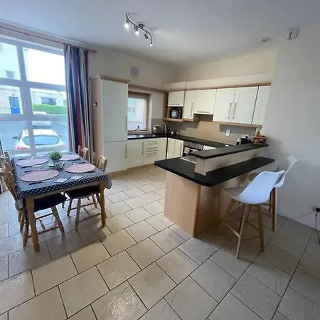 Centrally Located On Shannon Shore Side Carrick on Shannon