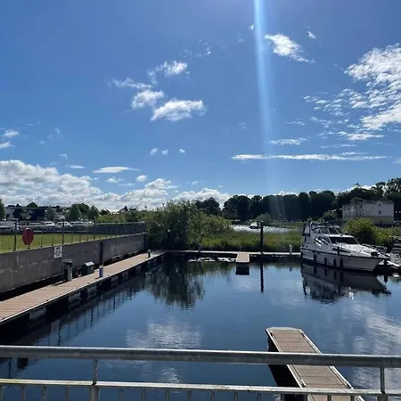 Apartamento Centrally Located On Shannon Shore Side