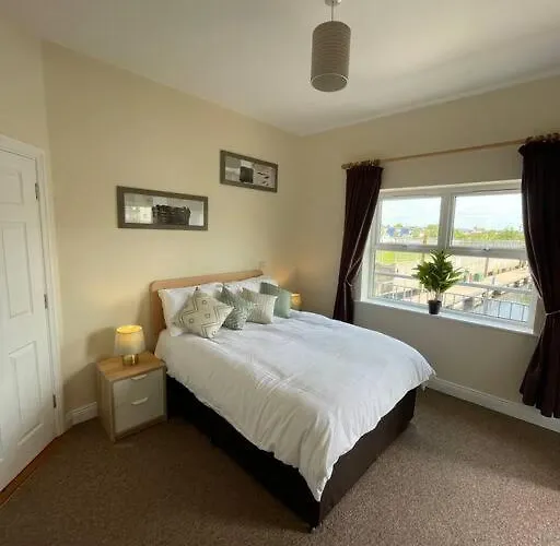 Centrally Located On Shannon Shore Side Carrick on Shannon